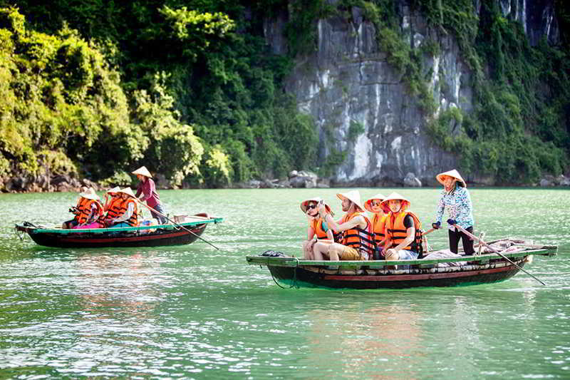 Bhaya Classic Cruises Ha Long Bagian luar foto