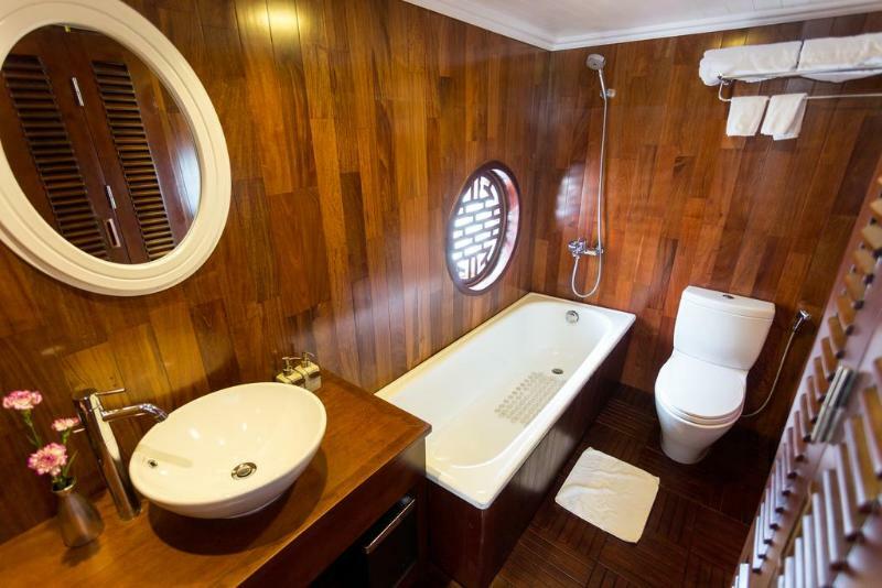 Bhaya Classic Cruises Ha Long Bagian luar foto